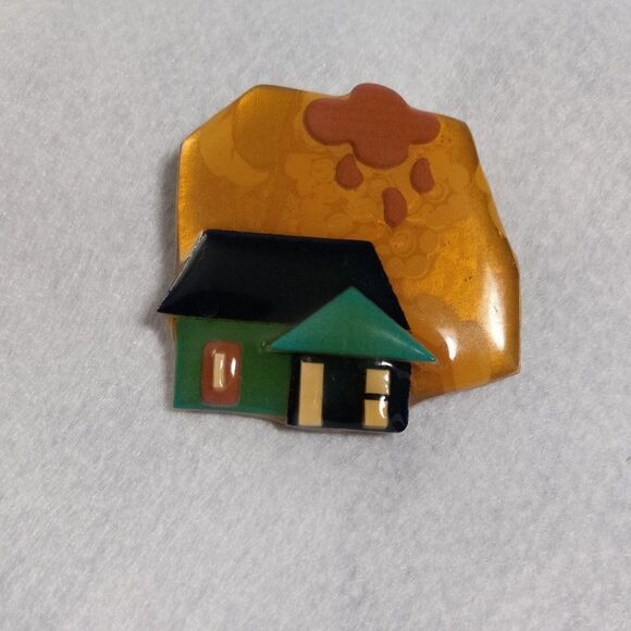 Vintage House Pin By Lucinda? (No Label) Cottagecore Countrycore Brooch - Picture 1 of 5